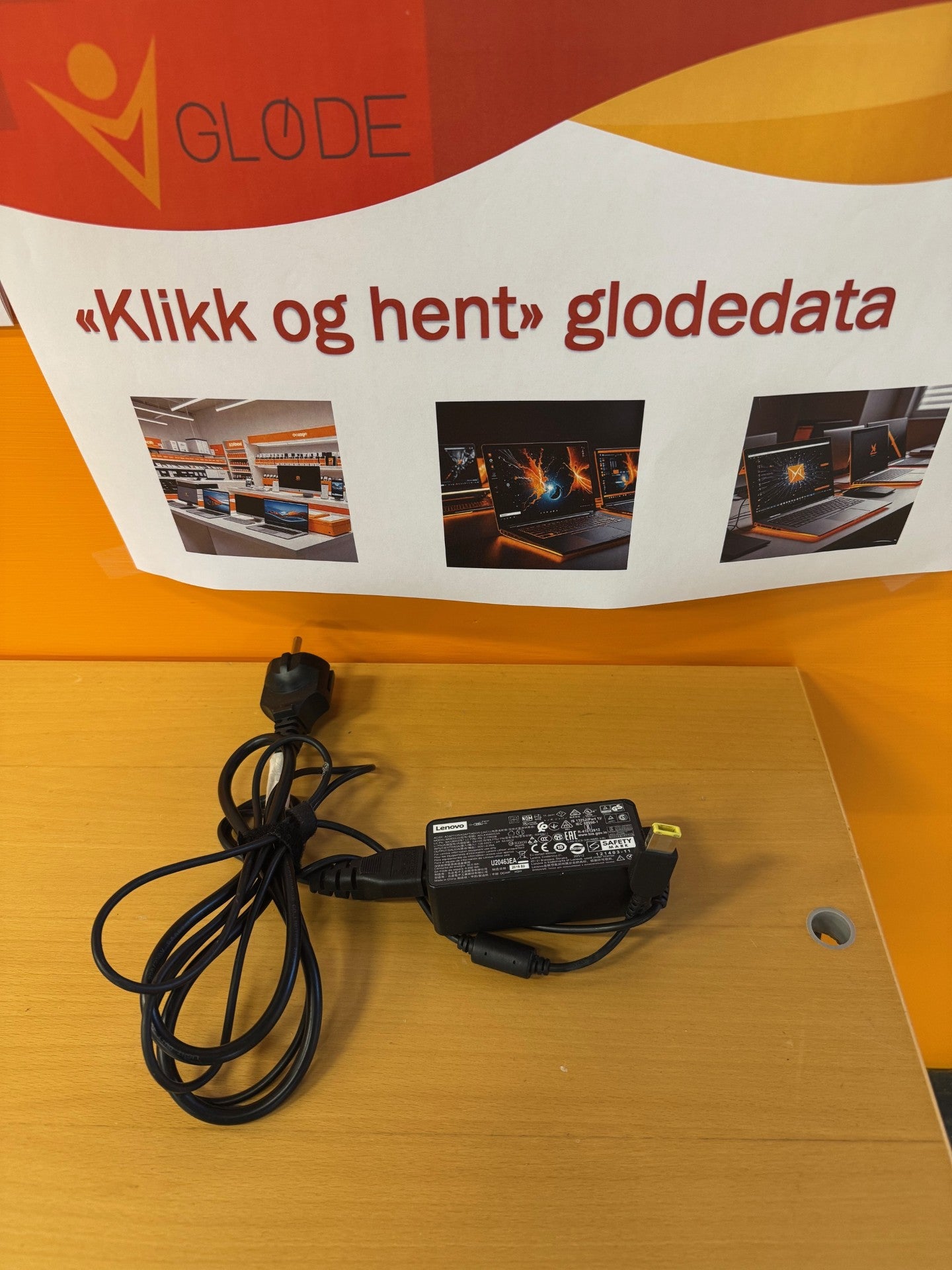 Strømforsyner til Lenovo laptop